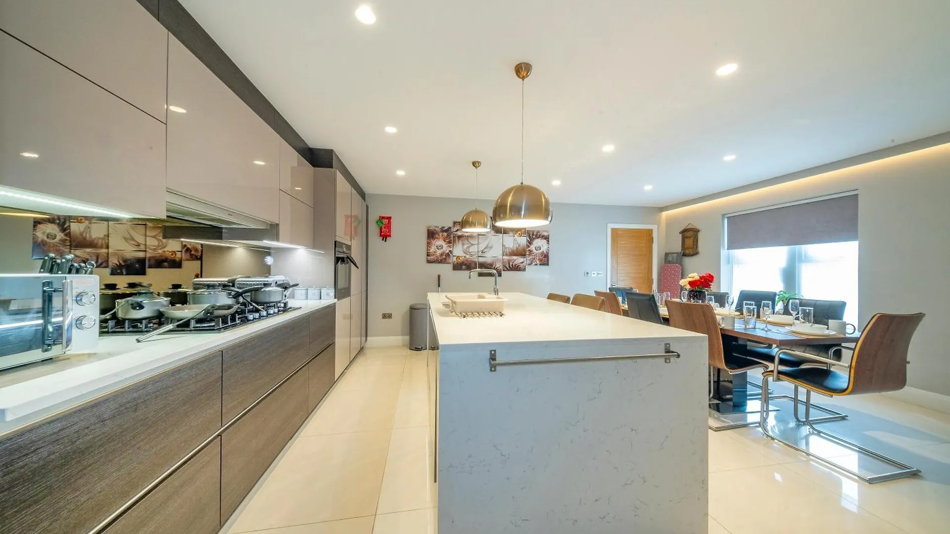*Ra7C* For Your Most Relaxed & Cosy Stay + Free Parking + Free Fast Wifi * Batley 0*,  United Kingdom